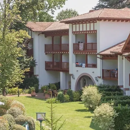 1-appt Avec Piscine A St-jean Pays-basque *