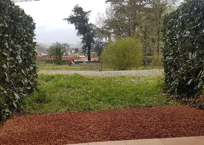 1-appt Avec Piscine A St-jean Pays-basque * Uhart-Cize